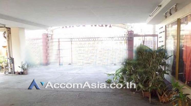  1  Office Space For Rent in Phaholyothin ,Bangkok BTS Sanam Pao AA15719